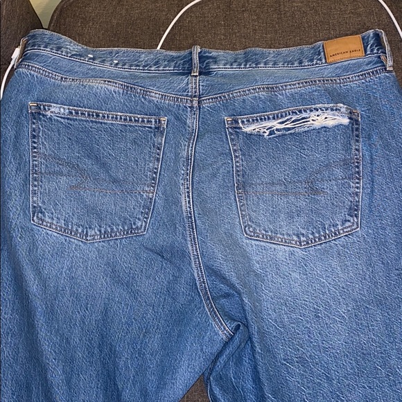 American Eagle 90’s Boyfriend Jeans - Picture 3 of 4